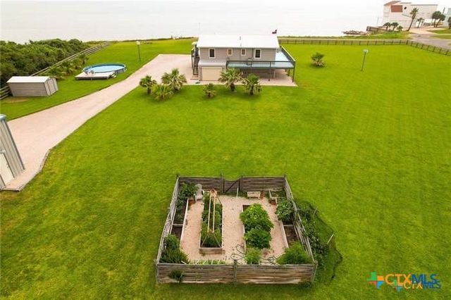 1007 N Washington Street, Port O'connor, TX 77982