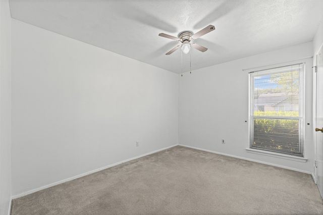 525 Alva Drive, Grand Prairie, TX 75052