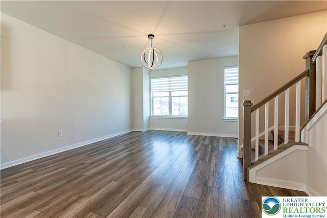 4936 Brookside Court, Upper Saucon Twp, PA 18036