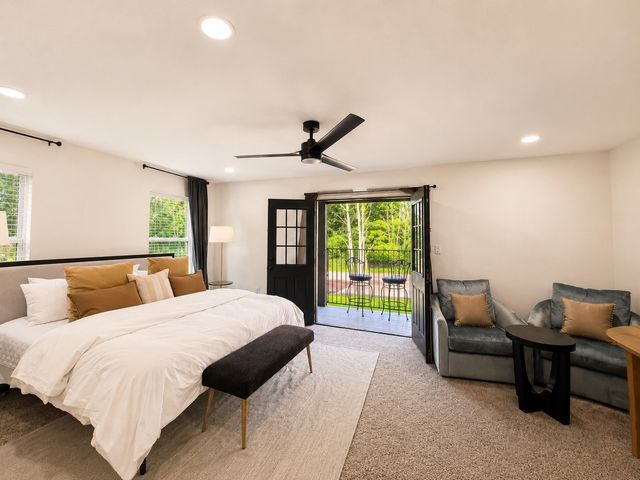 2370 Fatima Avenue, Dallas, TX 75241