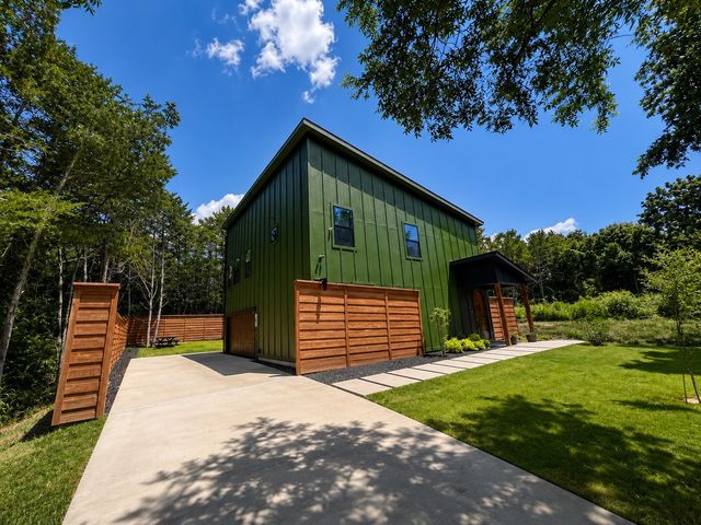 2370 Fatima Avenue, Dallas, TX 75241