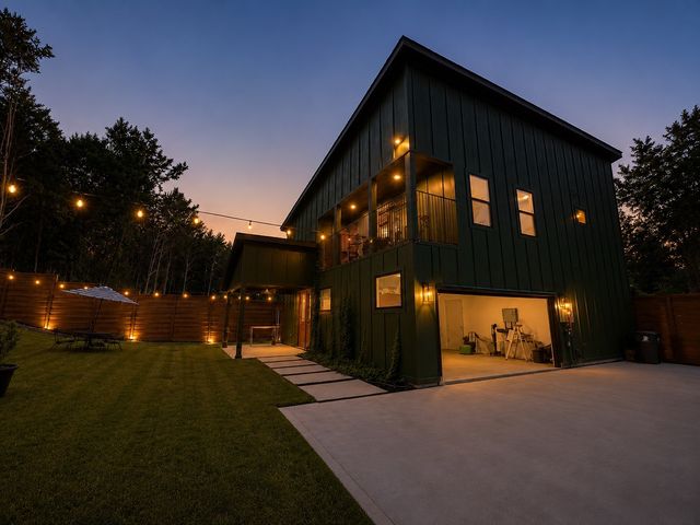 2370 Fatima Avenue, Dallas, TX 75241