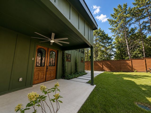 2370 Fatima Avenue, Dallas, TX 75241