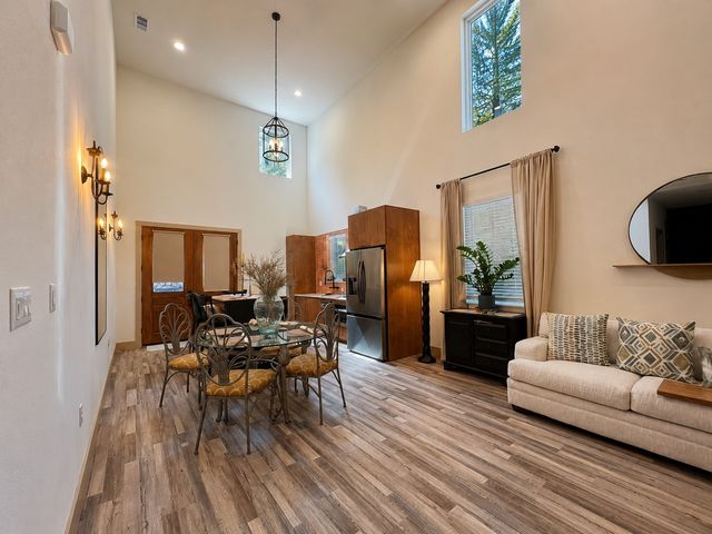 2370 Fatima Avenue, Dallas, TX 75241
