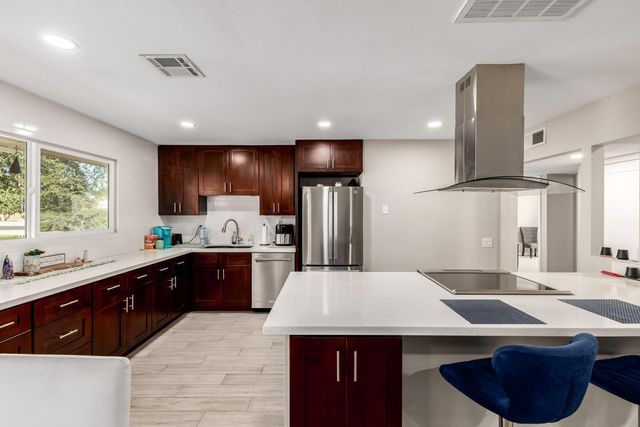 19226 N Signal Butte Circle, Sun City, AZ 85373