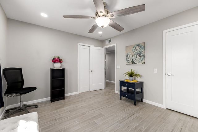 19226 N Signal Butte Circle, Sun City, AZ 85373