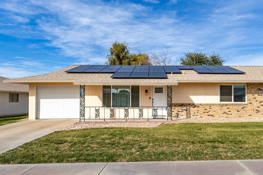 19226 N Signal Butte Circle, Sun City, AZ 85373