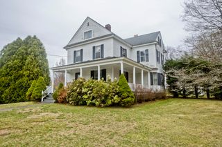907 Main St, Agawam, MA 01001