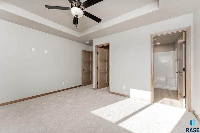 706 N Independent St Street, Lennox, SD 57039