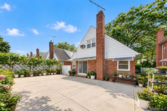 58-07 210th Street, Oakland Gardens, NY 11364
