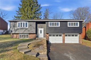 156 Deerfield Dr, Penn Hills, PA 15235