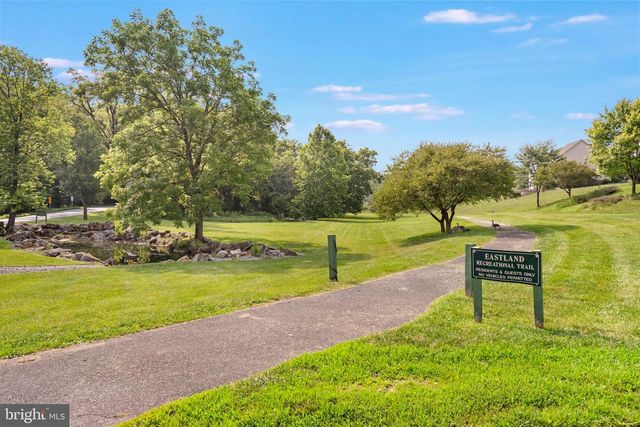 632 EASTLAND DR, Charles Town, WV 25414