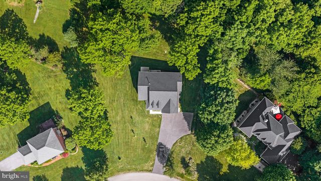 632 EASTLAND DR, Charles Town, WV 25414