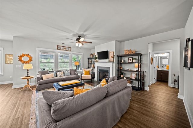404 Grantleigh Court, Simpsonville, SC 29680