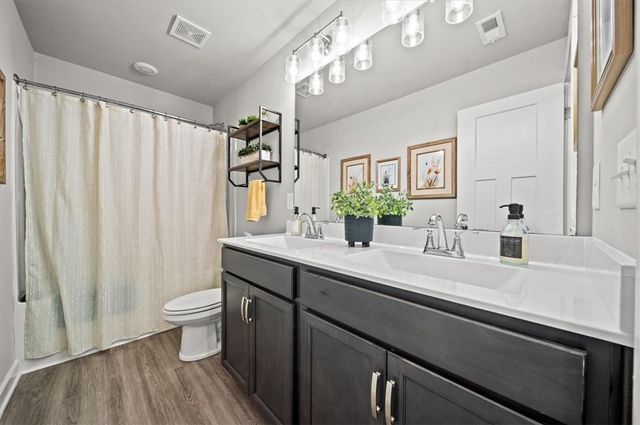 404 Grantleigh Court, Simpsonville, SC 29680