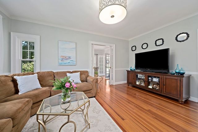 42 Brooks Place, West Bridgewater, MA 02379