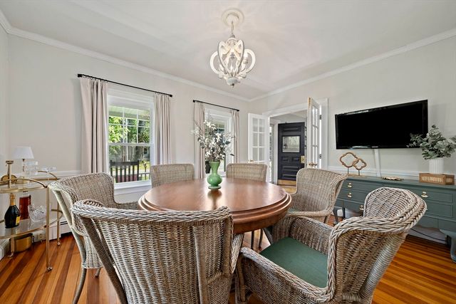 42 Brooks Place, West Bridgewater, MA 02379