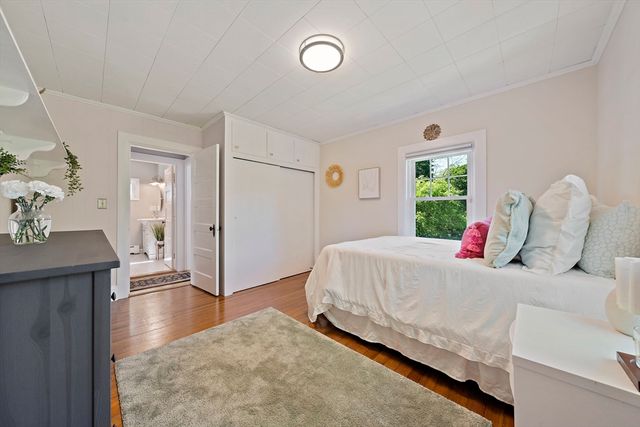 42 Brooks Place, West Bridgewater, MA 02379