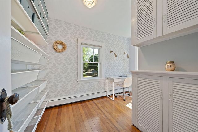 42 Brooks Place, West Bridgewater, MA 02379