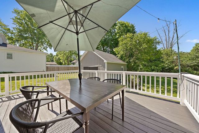 42 Brooks Place, West Bridgewater, MA 02379