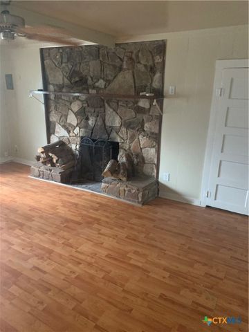 717 Surghnor Street, Belton, TX 76513
