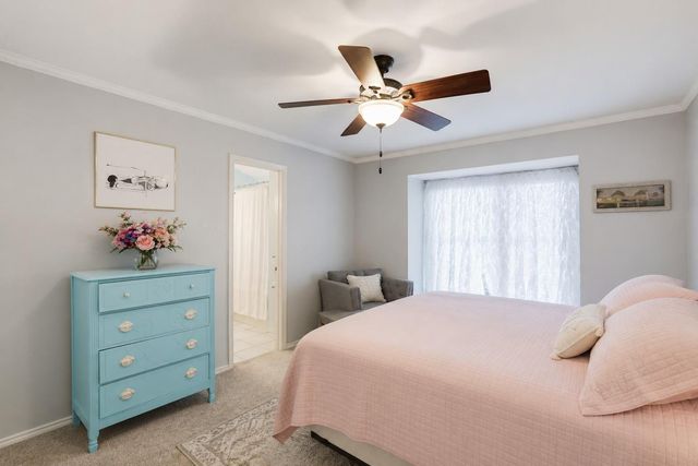 1001 Travis ST, Lockhart, TX 78644