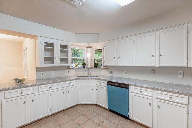 10902 Saint Marys Lane, Houston, TX 77079