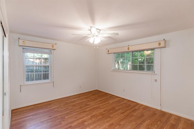 10902 Saint Marys Lane, Houston, TX 77079