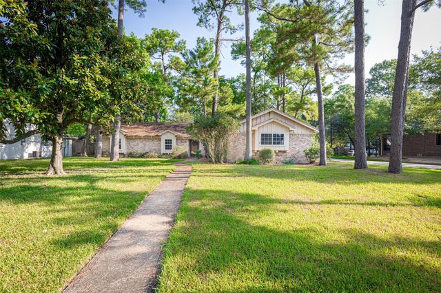 10902 Saint Marys Lane, Houston, TX 77079