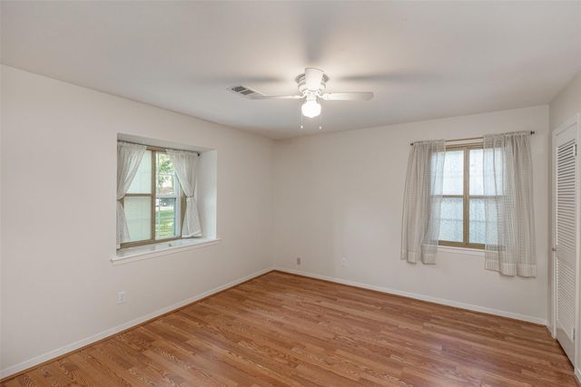 10902 Saint Marys Lane, Houston, TX 77079