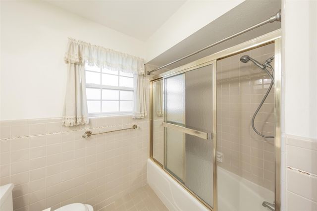 10902 Saint Marys Lane, Houston, TX 77079