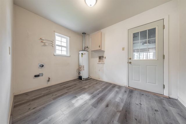 10902 Saint Marys Lane, Houston, TX 77079