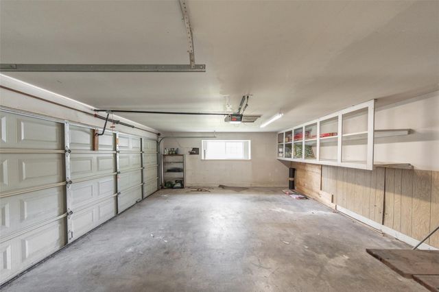 10902 Saint Marys Lane, Houston, TX 77079