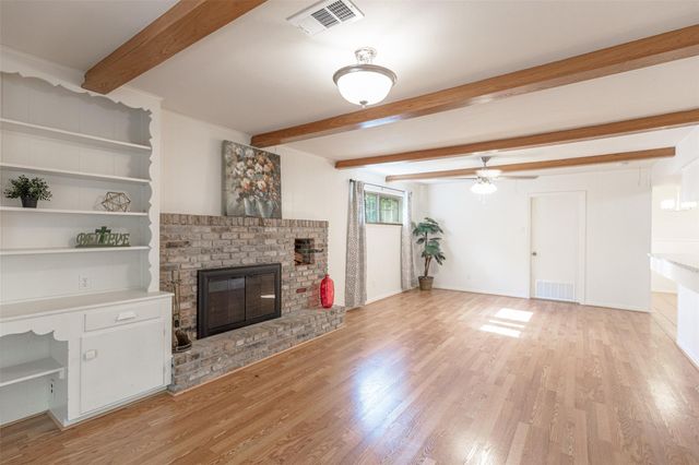 10902 Saint Marys Lane, Houston, TX 77079