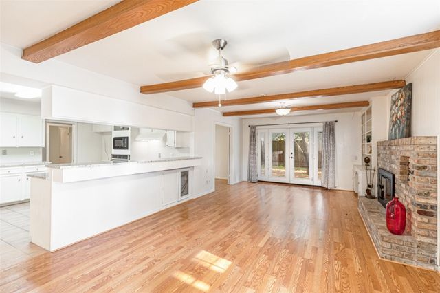 10902 Saint Marys Lane, Houston, TX 77079