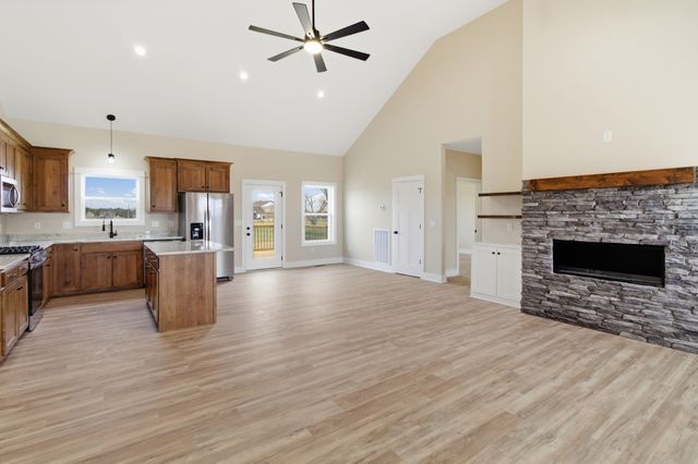 70 Castle St, Mcminnville, TN 37110