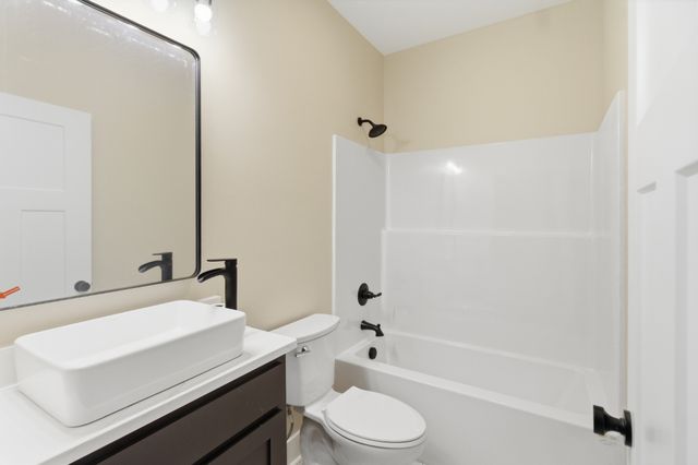 70 Castle St, Mcminnville, TN 37110