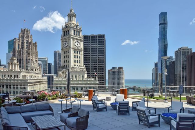 401 N Wabash Avenue 37F, Chicago, IL 60611