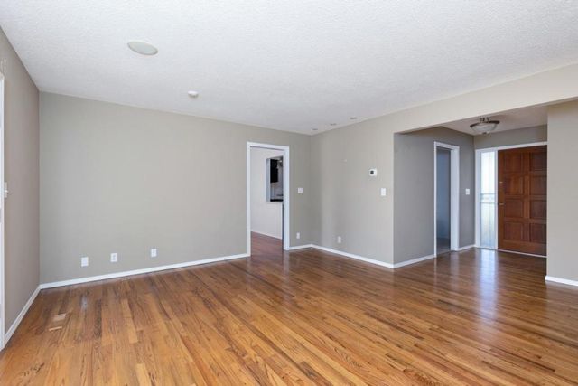 5274 N Nantucket Avenue, Fresno, CA 93704