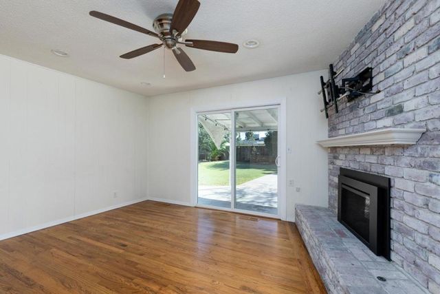 5274 N Nantucket Avenue, Fresno, CA 93704