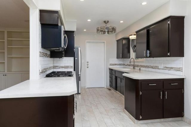 5274 N Nantucket Avenue, Fresno, CA 93704