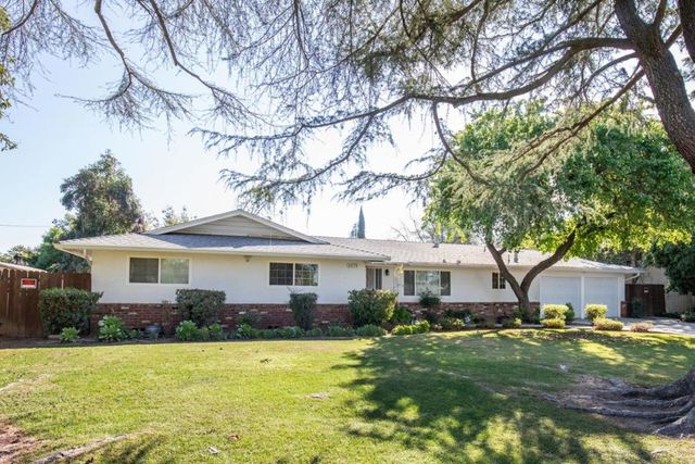 5274 N Nantucket Avenue, Fresno, CA 93704