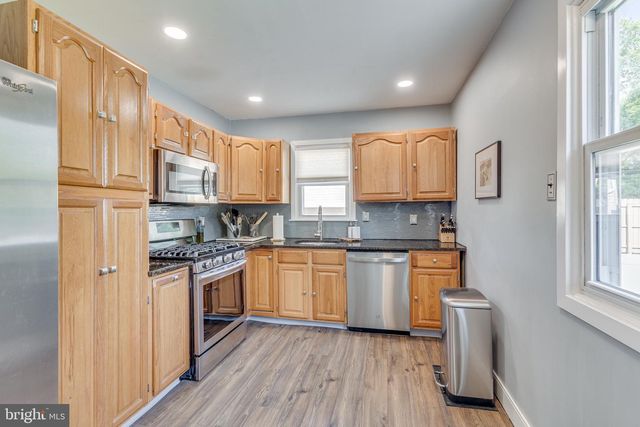 13 MARLBOROUGH AVE, Marlton, NJ 08053