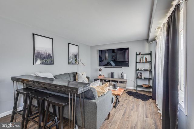 13 MARLBOROUGH AVE, Marlton, NJ 08053
