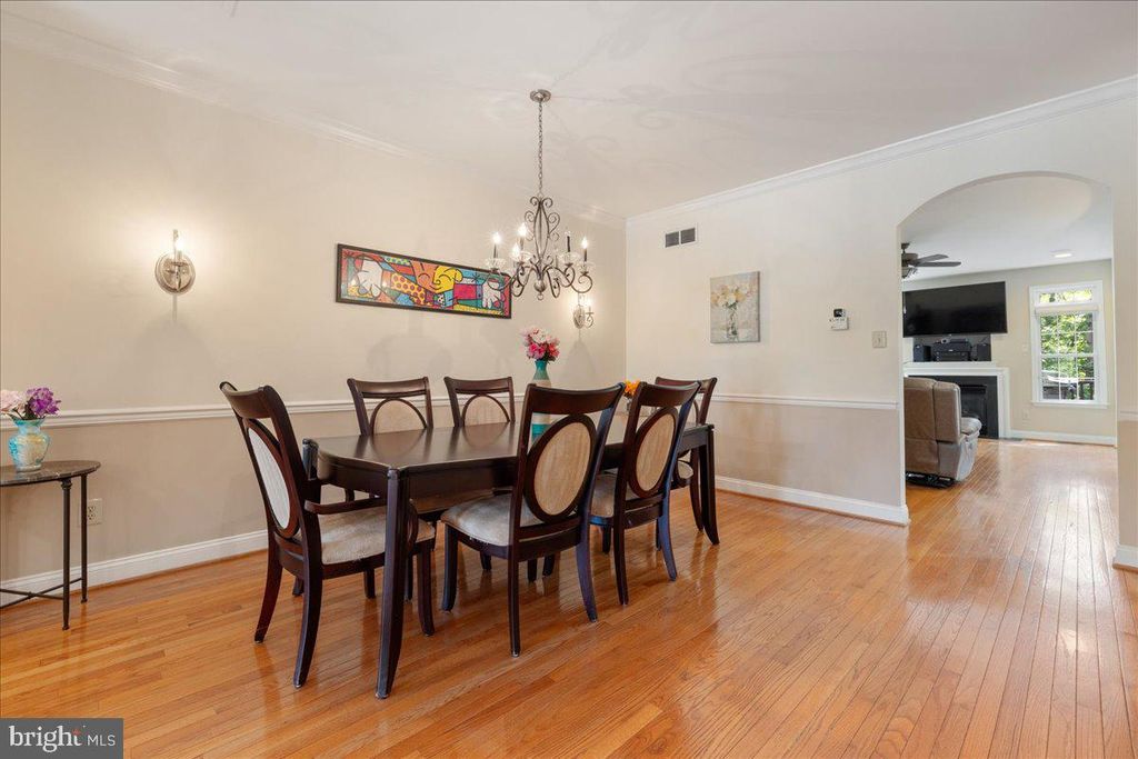 628 GREYCLIFFE, Ambler, PA 19002