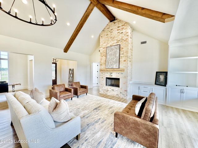 7211 W 12th Street, Plainview, TX 79072