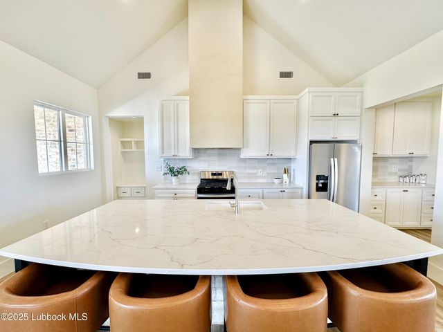 7211 W 12th Street, Plainview, TX 79072