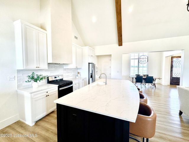 7211 W 12th Street, Plainview, TX 79072