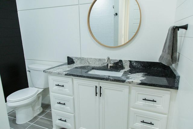 7211 W 12th Street, Plainview, TX 79072