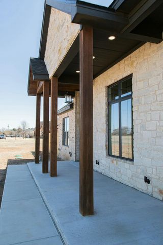 7211 W 12th Street, Plainview, TX 79072